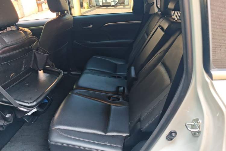 Used Toyota Highlander 2018 2.0T Four-Wheel Drive Supreme Edition 7-Seater China VI Left Rear Seat