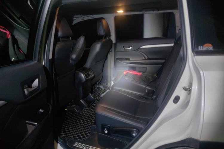 Used Toyota Highlander 2018 2.0T Four-Wheel Drive Prestige Version 7 Seats China VI Standard Left Rear Seat