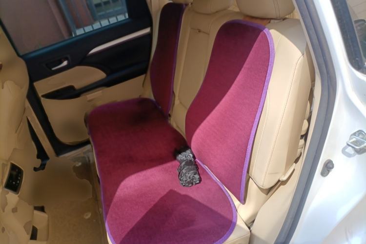 Used Toyota Highlander 2018 2.0T Four-Wheel Drive Prestige Version 7 Seats China V Emission Standard Left Rear Seat