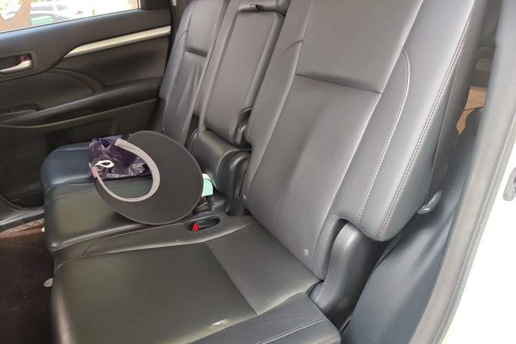 Used Toyota Highlander 2018 2.0T Four-Wheel Drive Prestige Version 7 Seats China VI Standard Left Rear Seat