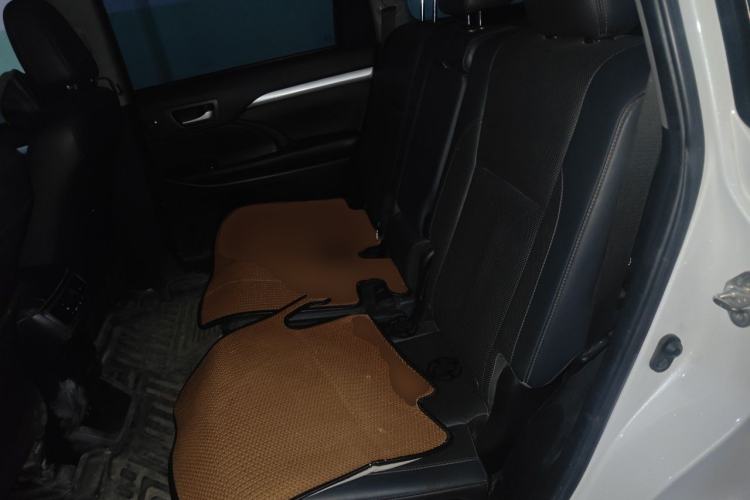 Used Toyota Highlander 2018 2.0T Four-Wheel Drive Prestige Version 7 Seats China VI Standard Left Rear Seat