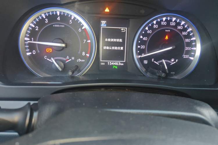 Used Toyota Highlander 2018 2.0T Four-Wheel Drive Luxury Version 7 Seats China VI Standard Odometer Close Up