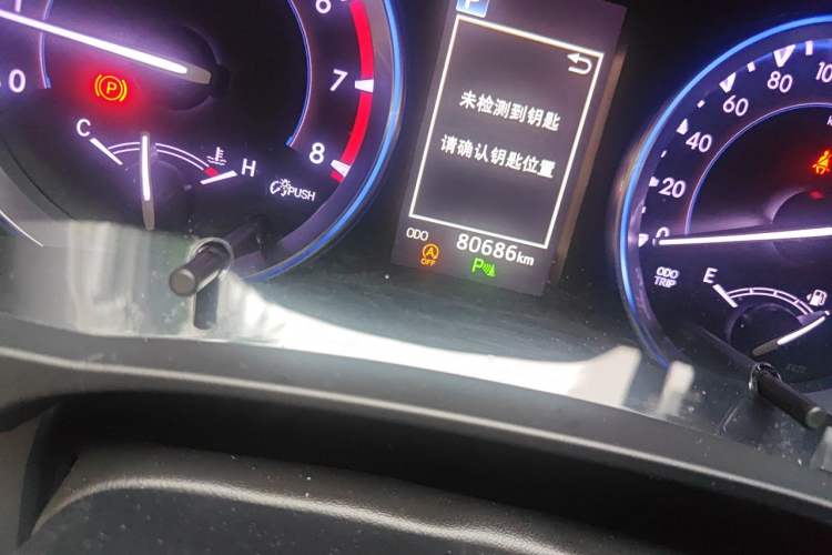 Used Toyota Highlander 2018 2.0T Four-Wheel Drive Prestige Version 7 Seats China VI Standard Odometer Close Up