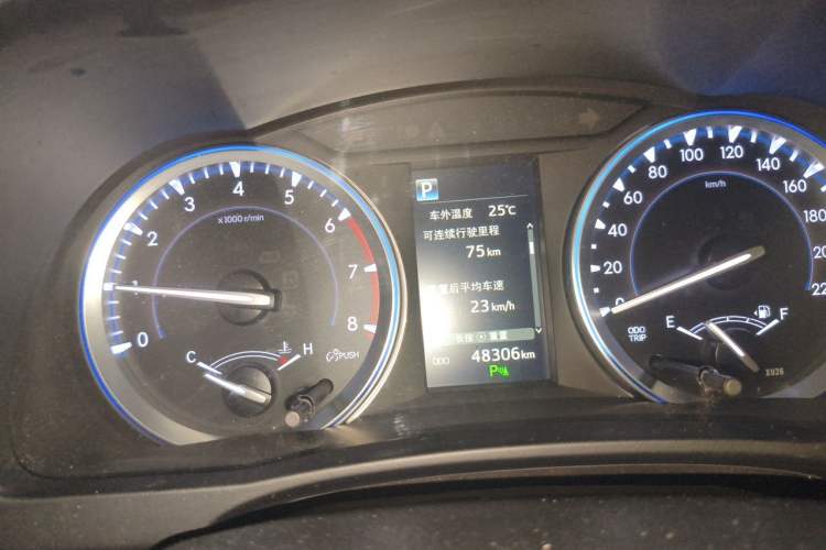Used Toyota Highlander 2018 2.0T Four-Wheel Drive Supreme Edition 7-Seater China VI Odometer Close Up