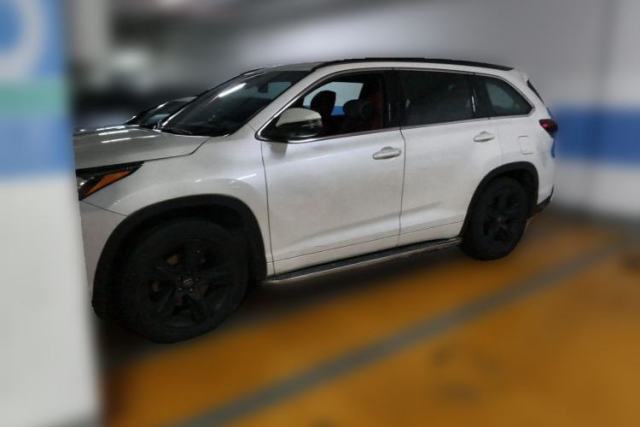 Used Toyota Highlander 2018 2.0T Four-Wheel Drive Knight Edition 7 Seats China VI Standard