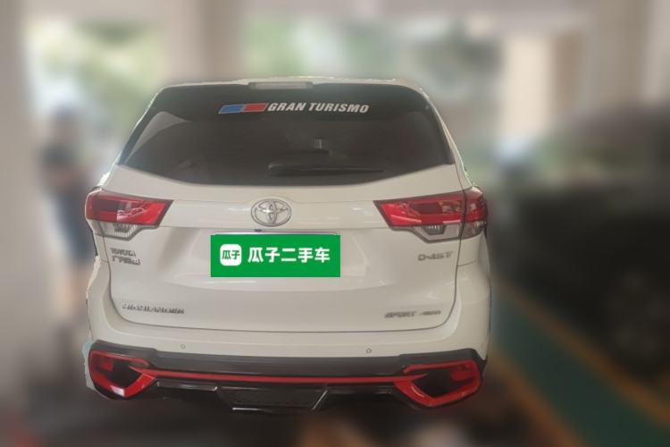 Used Toyota Highlander 2018 2.0T Four-Wheel Drive Luxury Edition 7 Seats China V Emission Standard Rear