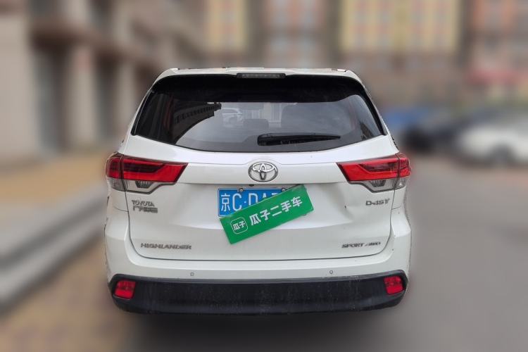 Used Toyota Highlander 2018 2.0T Four-Wheel Drive Luxury Edition 7 Seats China V Emission Standard Rear