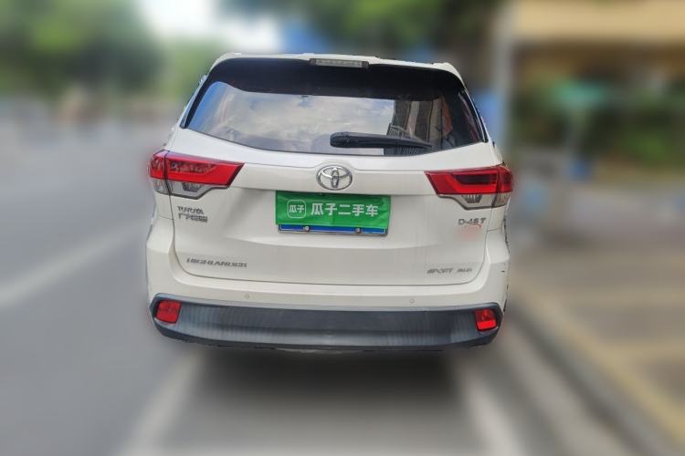 Used Toyota Highlander 2018 2.0T Four-Wheel Drive Luxury Edition 7 Seats China V Emission Standard Rear