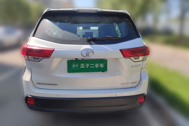 Used Toyota Highlander 2018 2.0T Four-Wheel Drive Luxury Version 7 Seats China VI Standard Rear