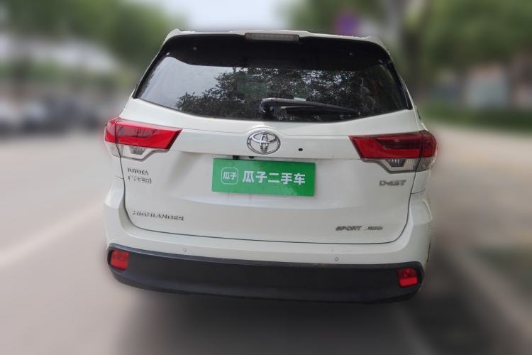 Used Toyota Highlander 2018 2.0T Four-Wheel Drive Prestige Version 7 Seats China VI Standard Rear