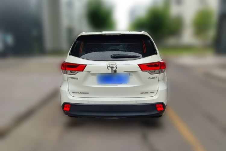 Used Toyota Highlander 2018 2.0T Four-Wheel Drive Luxury Version 7 Seats China VI Standard Rear