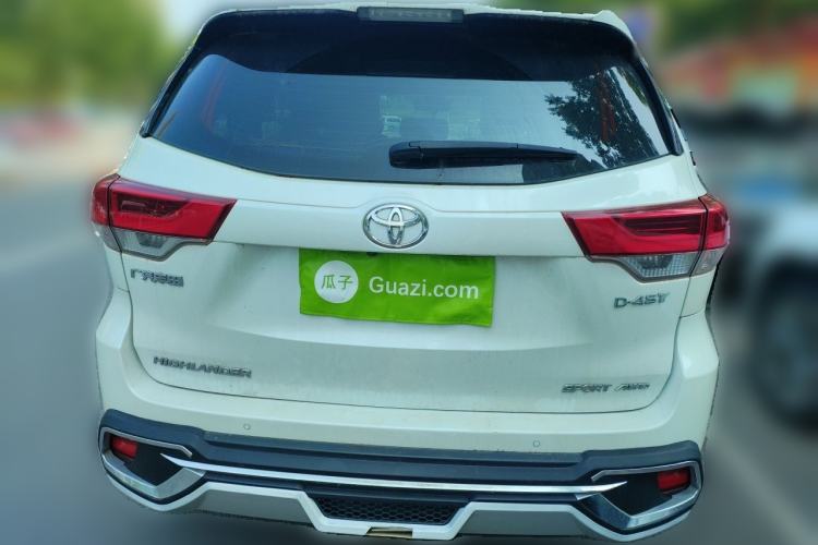 Used Toyota Highlander 2018 2.0T Four-Wheel Drive Luxury Version 7 Seats China VI Standard Rear