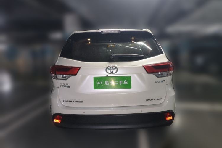 Used Toyota Highlander 2018 2.0T Four-Wheel Drive Luxury Edition 7 Seats China V Emission Standard Rear