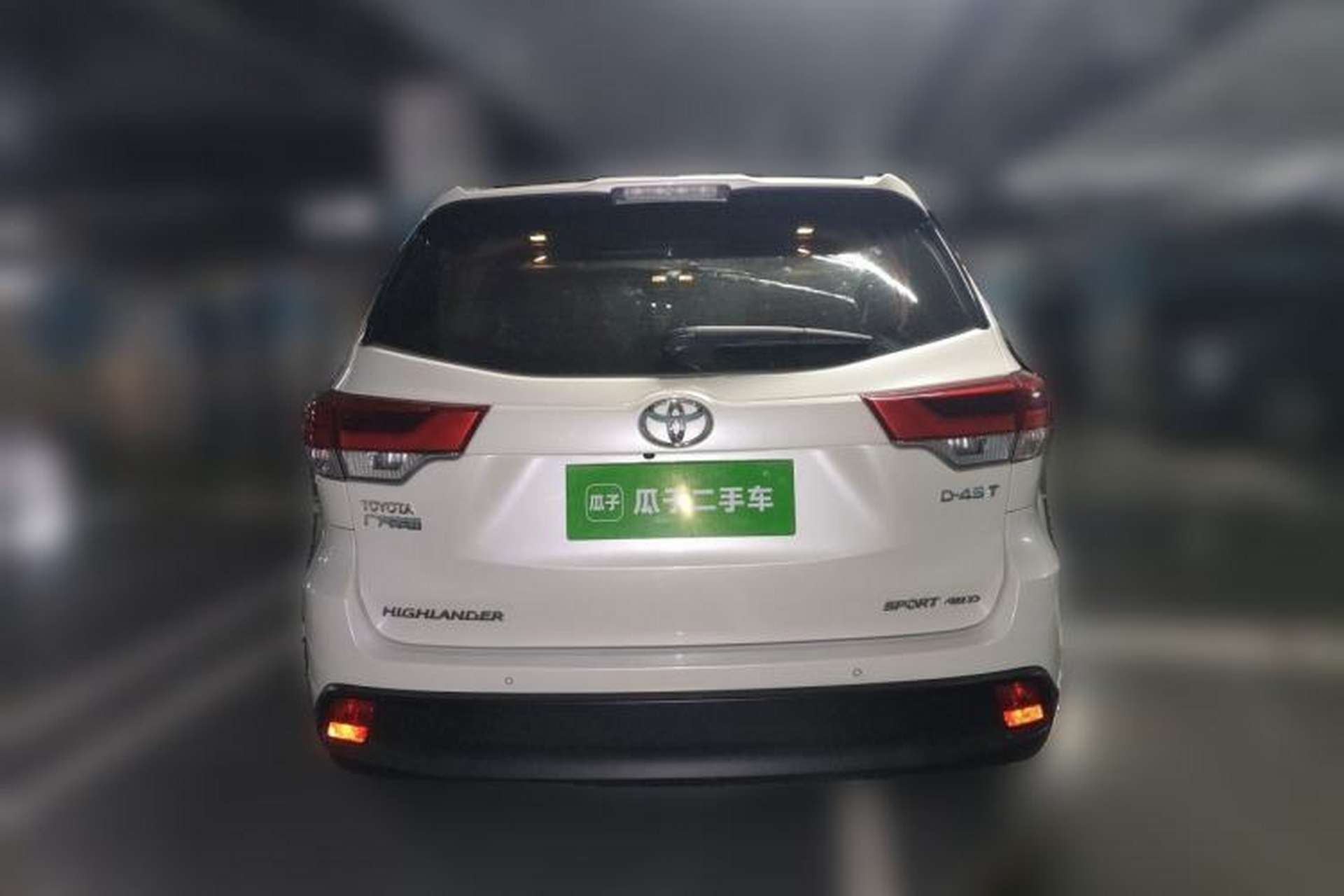 Used Toyota Highlander 2018 2.0T Four-Wheel Drive Luxury Edition 7 Seats China V Emission Standard Rear