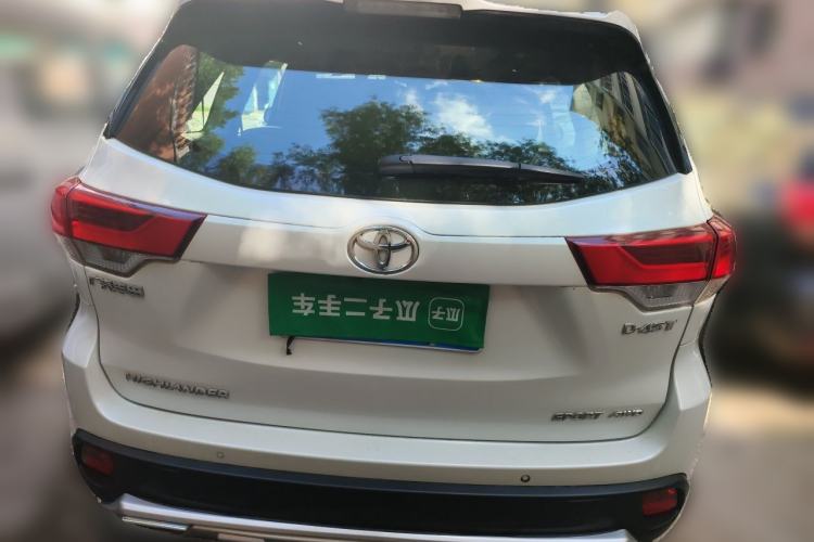 Used Toyota Highlander 2018 2.0T Four-Wheel Drive Luxury Version 7 Seats China VI Standard Rear