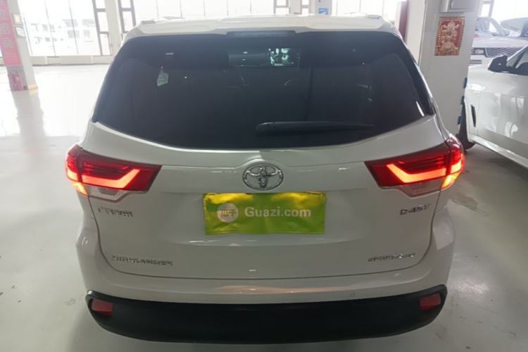 Used Toyota Highlander 2018 2.0T Four-Wheel Drive Luxury Version 7 Seats China VI Standard Rear
