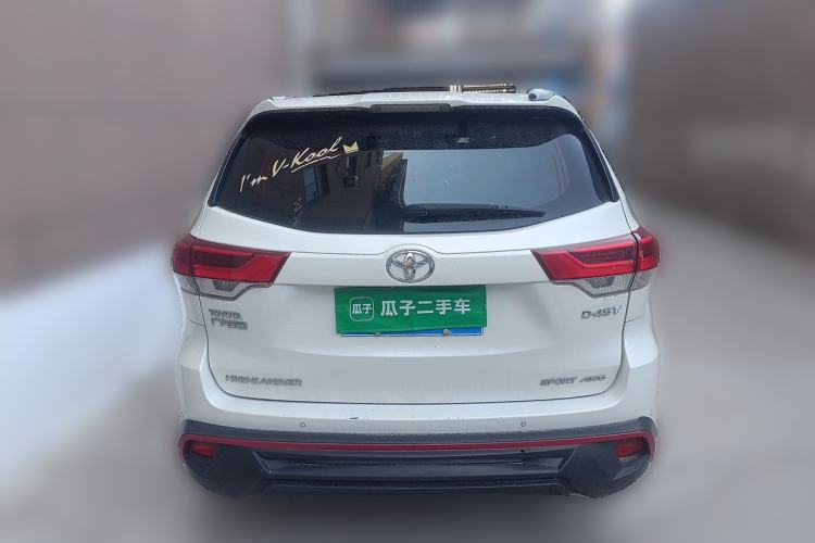 Used Toyota Highlander 2018 2.0T Four-Wheel Drive Luxury Edition 7 Seats China V Emission Standard Rear