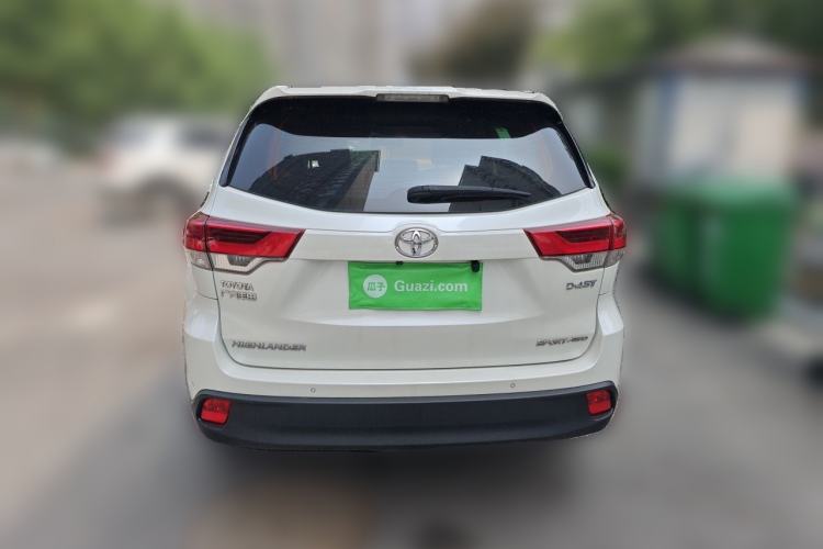 Used Toyota Highlander 2018 2.0T Four-Wheel Drive Luxury Edition 7 Seats China V Emission Standard Rear