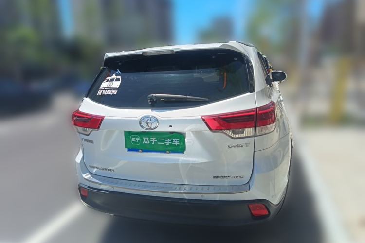 Used Toyota Highlander 2018 2.0T Four-Wheel Drive Prestige Version 7 Seats China VI Standard Rear