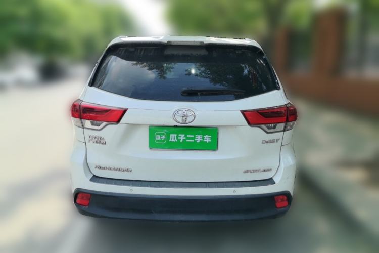 Used Toyota Highlander 2018 2.0T Four-Wheel Drive Luxury Version 7 Seats China VI Standard Rear