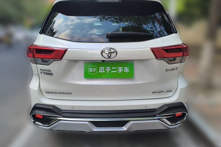 Used Toyota Highlander 2018 2.0T Four-Wheel Drive Luxury Edition 7 Seats China V Emission Standard Rear