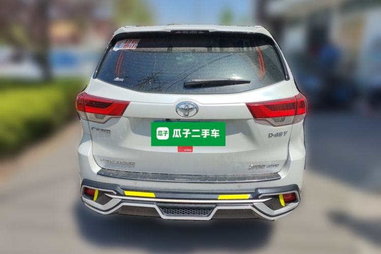 Used Toyota Highlander 2018 2.0T Four-Wheel Drive Luxury Version 7 Seats China VI Standard Rear