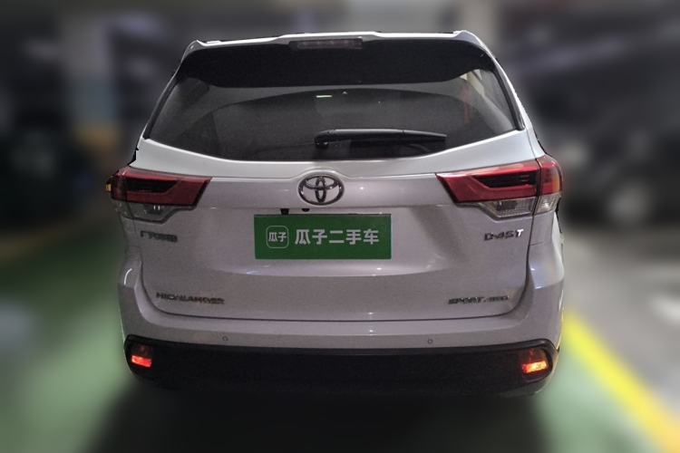 Used Toyota Highlander 2018 2.0T Four-Wheel Drive Luxury Version 7 Seats China VI Standard Rear