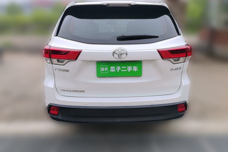 Used Toyota Highlander 2018 2.0T Two-Wheel Drive Elite Version 5 Seats China VI Standard Rear