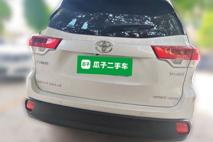 Used Toyota Highlander 2018 2.0T Four-Wheel Drive Luxury Version 7 Seats China VI Standard Rear