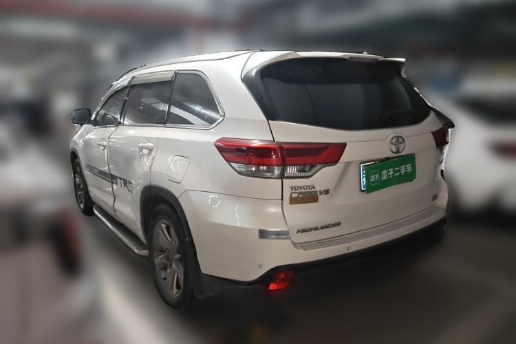 Used Toyota Highlander 2018 2.0T Two-Wheel-Drive Luxury Edition 7 Seats Emission Standard China V Rear Left 45 Deg