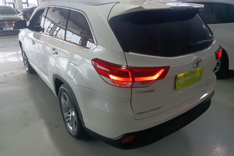 Used Toyota Highlander 2018 2.0T Four-Wheel Drive Luxury Version 7 Seats China VI Standard Rear Left 45 Deg