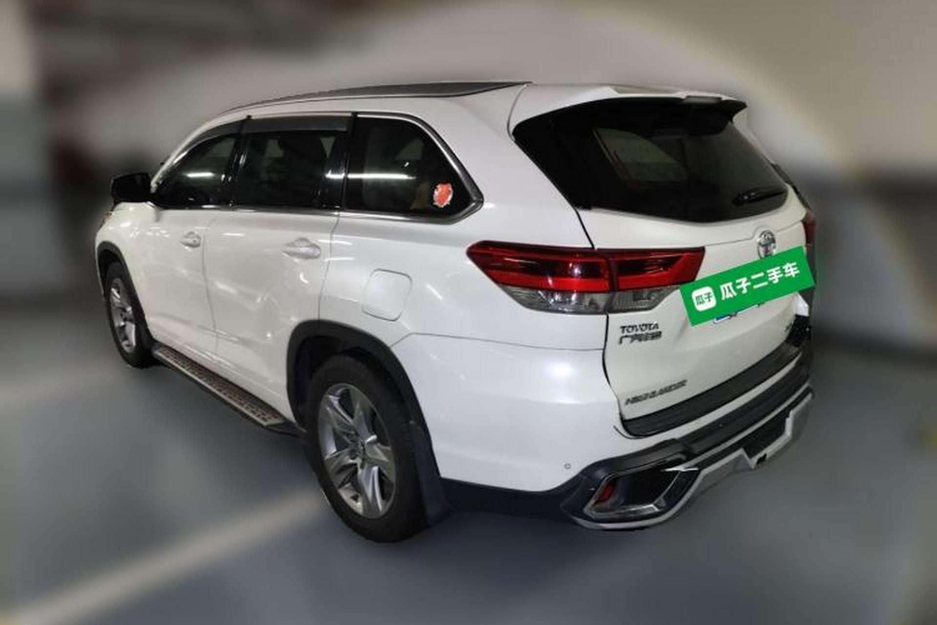 Used Toyota Highlander 2018 2.0T Four-Wheel Drive Luxury Edition 7 Seats China V Emission Standard Rear Left 45 Deg