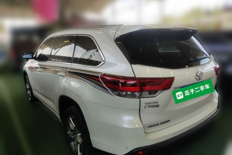 Used Toyota Highlander 2018 2.0T Four-Wheel Drive Luxury Edition 7 Seats China V Emission Standard Rear Left 45 Deg
