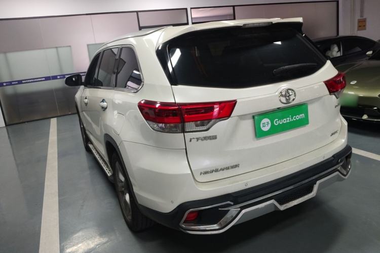 Used Toyota Highlander 2018 2.0T Two-Wheel Drive Luxury Edition 7 Seats China VI Standard Rear Left 45 Deg