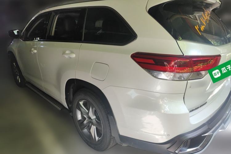 Used Toyota Highlander 2018 2.0T Four-Wheel Drive Luxury Edition 7 Seats China V Emission Standard Rear Left 45 Deg