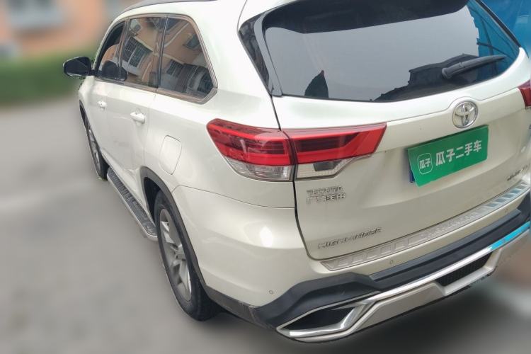 Used Toyota Highlander 2018 2.0T Four-Wheel Drive Luxury Edition 7 Seats China V Emission Standard Rear Left 45 Deg
