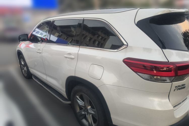 Used Toyota Highlander 2018 2.0T Four-Wheel Drive Luxury Edition 7 Seats China V Emission Standard Rear Left 45 Deg