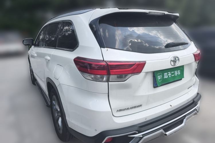 Used Toyota Highlander 2018 2.0T Four-Wheel Drive Luxury Edition 7 Seats China V Emission Standard Rear Left 45 Deg