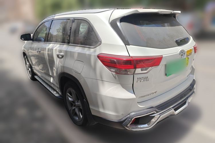 Used Toyota Highlander 2018 2.0T Four-Wheel Drive Luxury Edition 7 Seats China V Emission Standard Rear Left 45 Deg