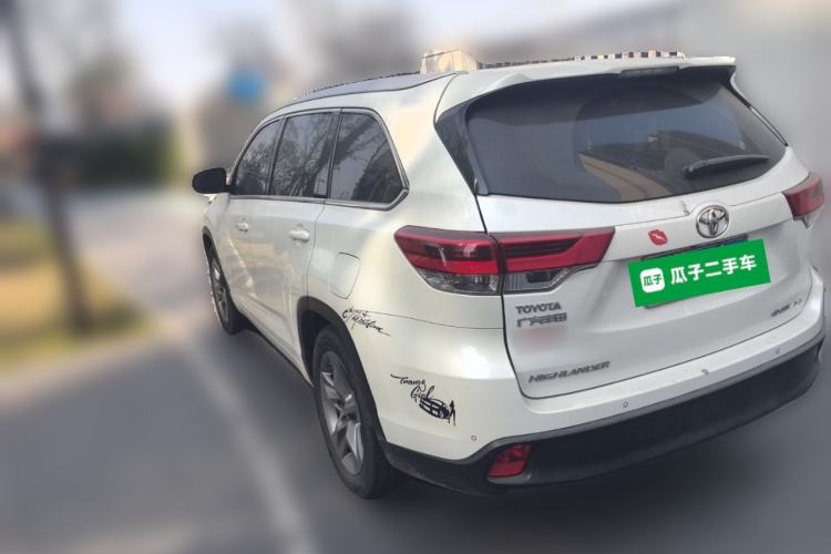 Used Toyota Highlander 2018 2.0T Four-Wheel Drive Luxury Edition 7 Seats China V Emission Standard Rear Left 45 Deg