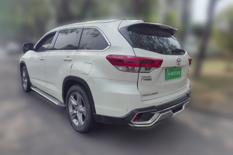 Used Toyota Highlander 2018 2.0T Two-Wheel-Drive Luxury Edition 7 Seats Emission Standard China V Rear Left 45 Deg