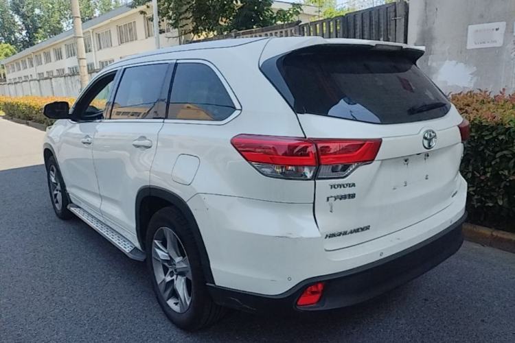 Used Toyota Highlander 2018 2.0T Two-Wheel-Drive Luxury Edition 7 Seats Emission Standard China V Rear Left 45 Deg