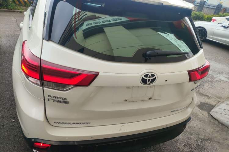 Used Toyota Highlander 2018 2.0T Four-Wheel Drive Ultimate Edition 7-Seater Emission Standard China V Rear