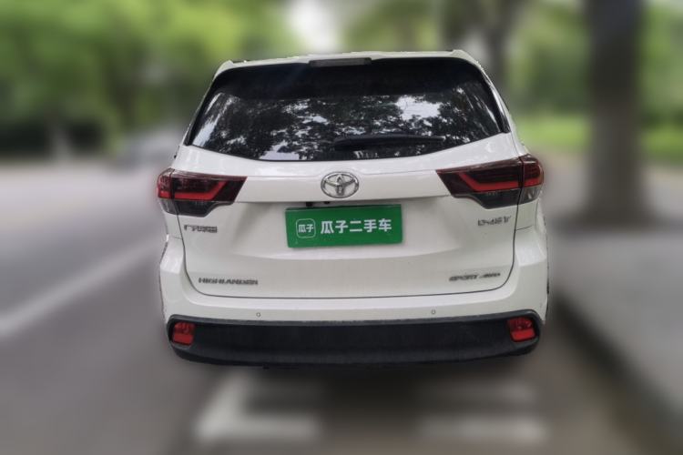 Used Toyota Highlander 2018 2.0T Four-Wheel Drive Knight Edition 7 Seats China VI Standard Rear