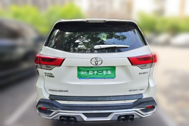 Used Toyota Highlander 2018 2.0T Four-Wheel Drive Luxury Edition 7 Seats China V Emission Standard Rear