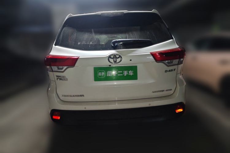 Used Toyota Highlander 2018 2.0T Four-Wheel Drive Ultimate Edition 7-Seater Emission Standard China V Rear