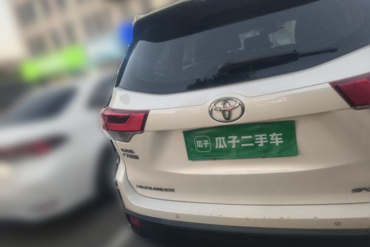 Used Toyota Highlander 2018 2.0T Four-Wheel Drive Luxury Edition 7 Seats China V Emission Standard Rear