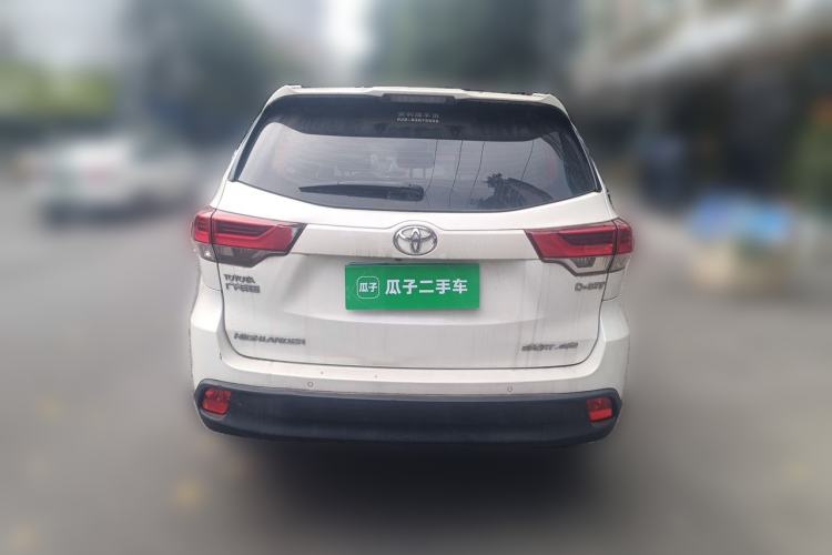 Used Toyota Highlander 2018 2.0T Four-Wheel Drive Luxury Edition 7 Seats China V Emission Standard Rear