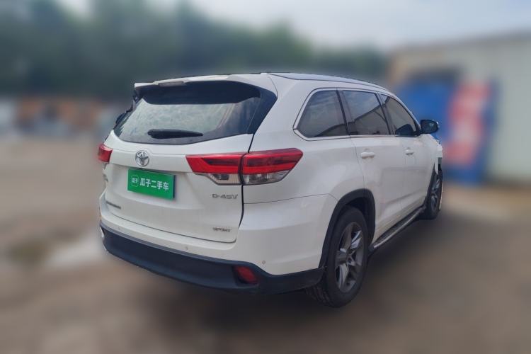 Used Toyota Highlander 2018 2.0T Two-Wheel-Drive Luxury Edition 7 Seats Emission Standard China V Rear Right 45 Deg