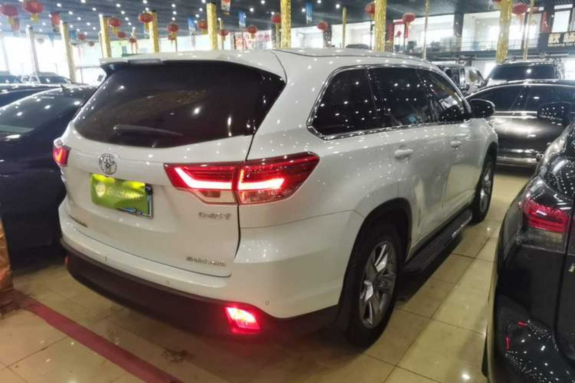 Used Toyota Highlander 2018 2.0T Four-Wheel Drive Luxury Version 7 Seats China VI Standard Rear Right 45 Deg